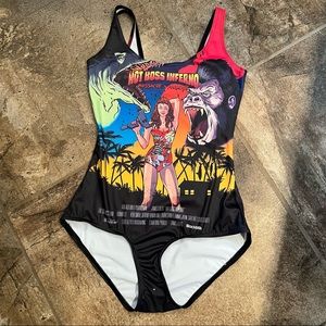 Hot Boss Inferno swim